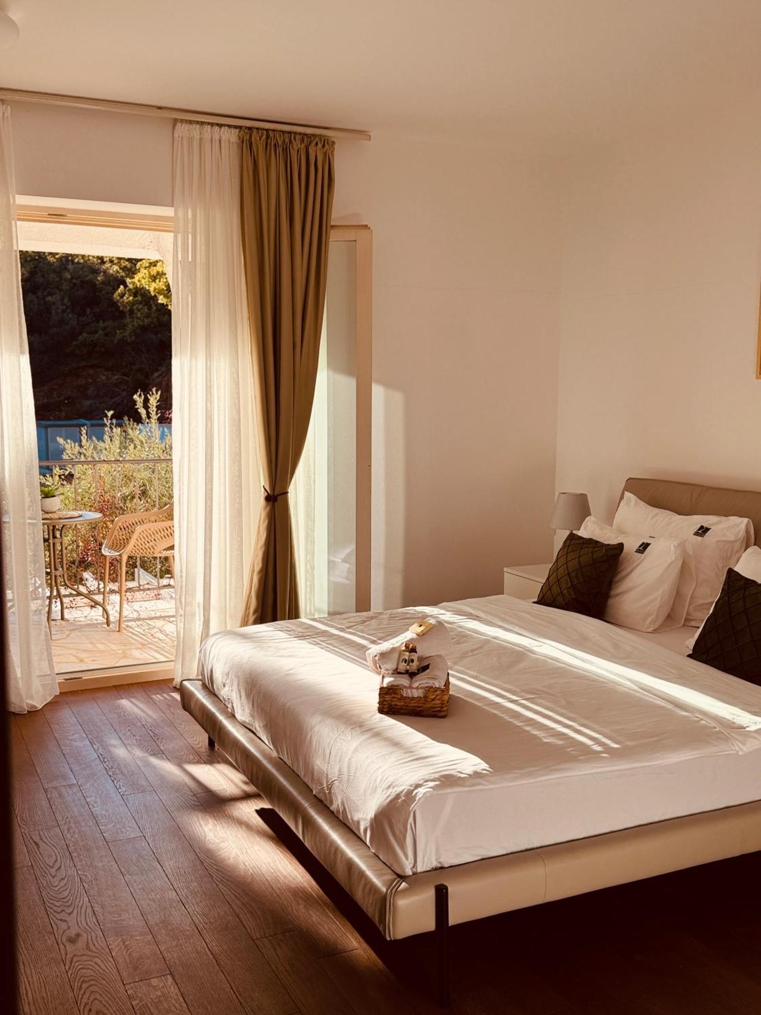 Most Oliva Resort Budva Exteriör bild